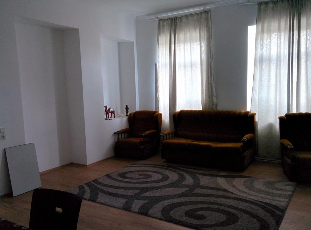 Guesthouse Natali Telavi Kültér fotó